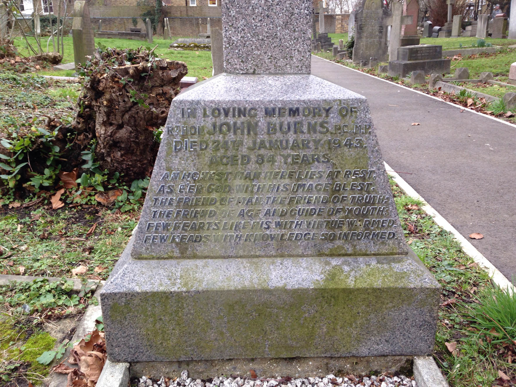 BurnsGrave2
